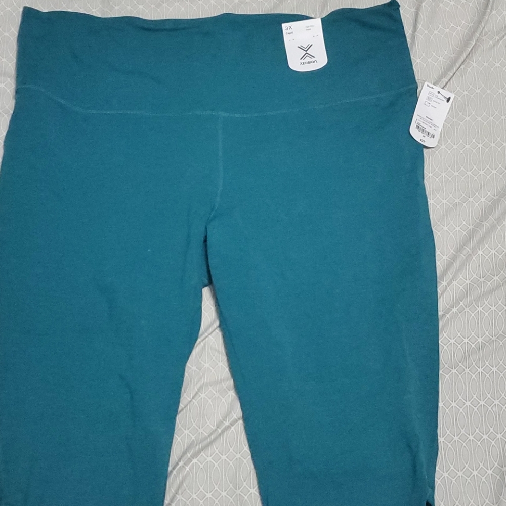 Xersion capri lycra